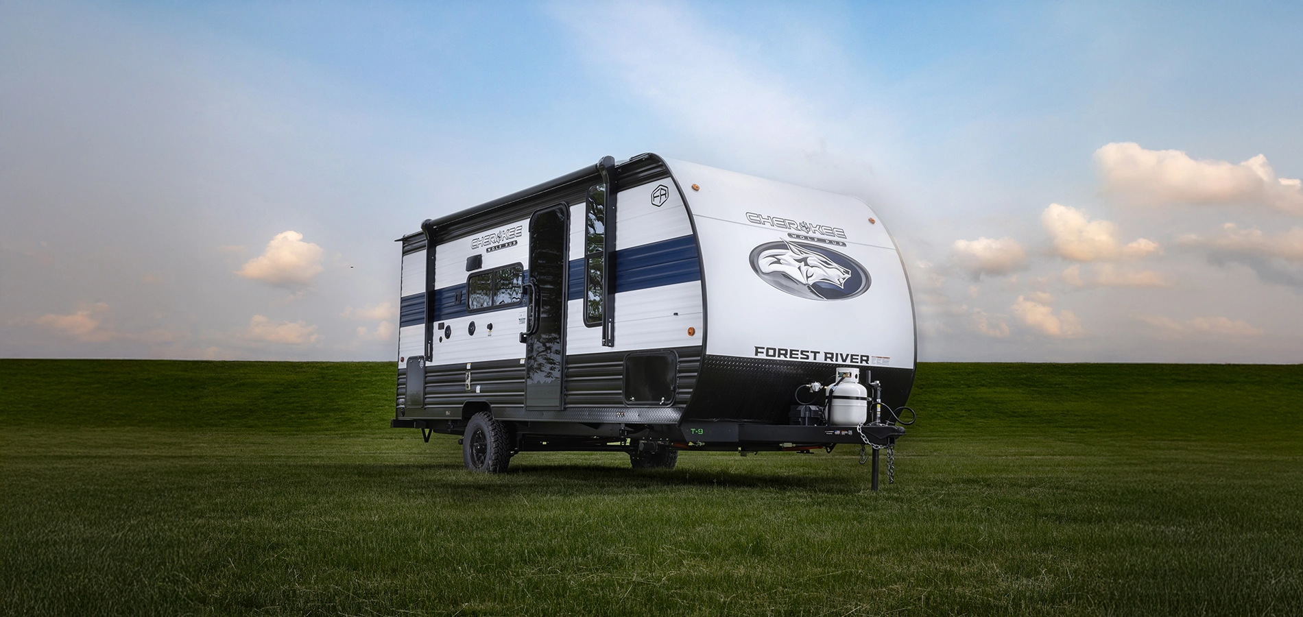 Cherokee Wolf Pup RVs