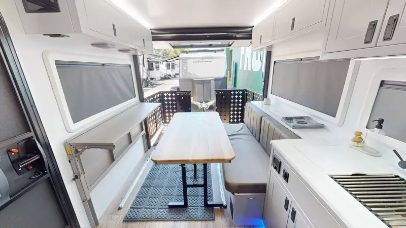 22.4 Floorplan Main Room