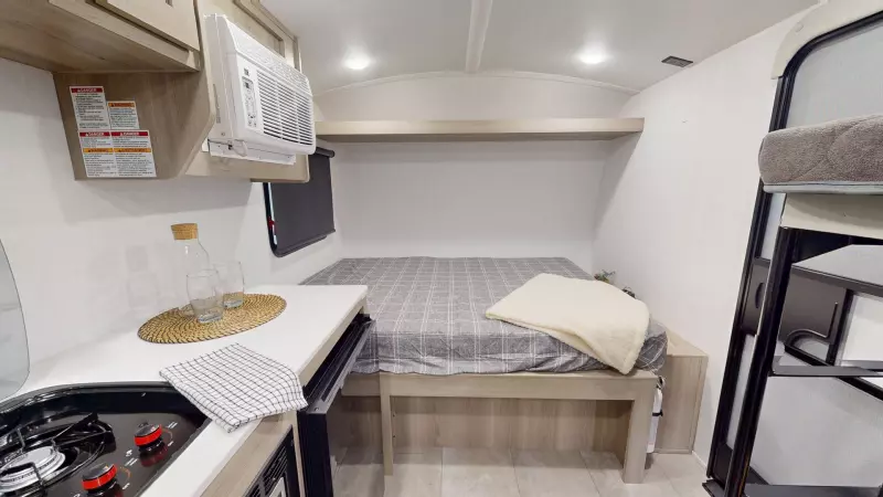 Flagstaff E-Pro Main Room